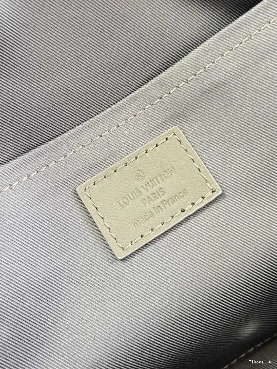 Affordable VUITTON LOUIS CITY KEEPALL 0805